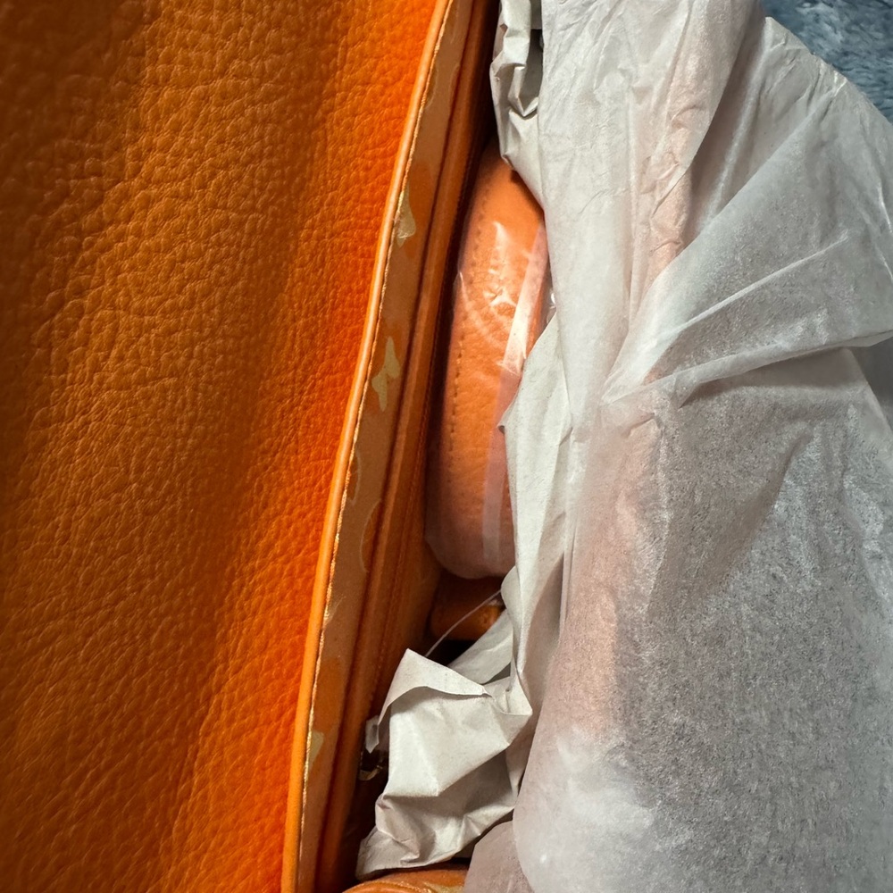 Our Universe Disney Citrus Minnie Crossbody Bag + Custom 3D Ears | BoxLunch EXC - Picture 8 of 8